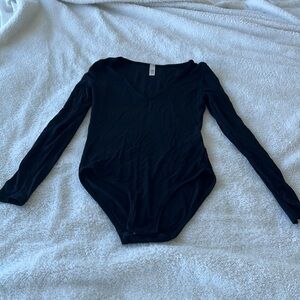 Jolie Black body suit